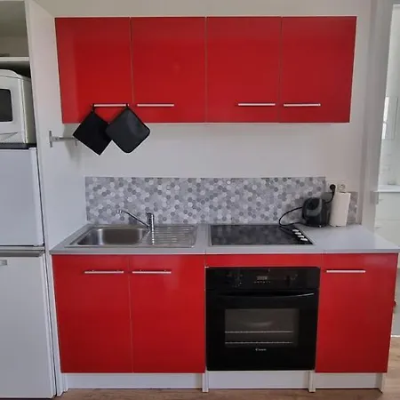 Neuf En Centre-ville Ideal Curiste